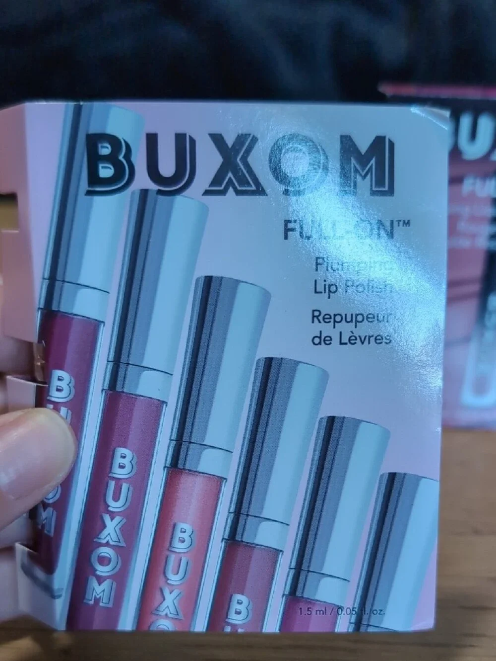 Buxom plumping lip
